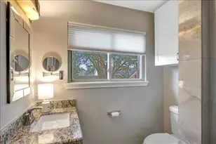 2631 Baycrest Dr, Nassau Bay, TX 77058 - Photo 34