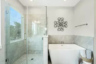 5341 Donovan Gdns Ln, Houston, TX 77091 - Photo 10