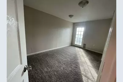 605 S Main Street #25, Highlands, TX 77562 - Photo 12