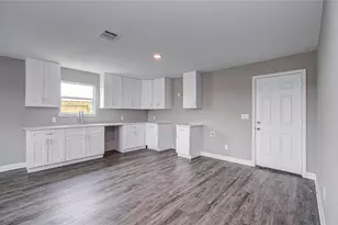 2221 Rd 5915-01, Cleveland, TX 77327 - Photo 14