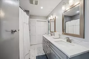 14310 Kellywood Ln, Houston, TX 77079 - Photo 24