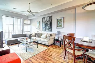 100 McGowen St, Houston, TX 77006 - Photo 2