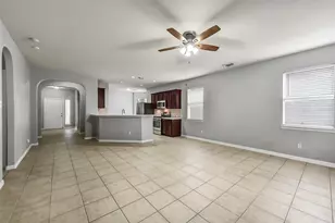 409 Abbey Ln, League City, TX 77573 - Photo 4