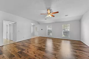 1731 Ridgebriar Dr, Houston, TX 77014 - Photo 4