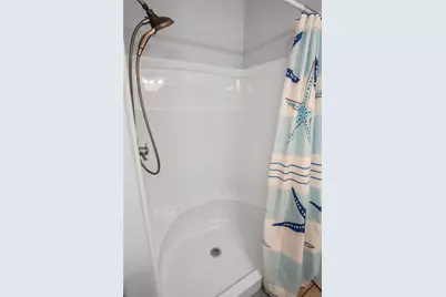 965 Mary Ann, Port Bolivar, TX 77650 - Photo 18