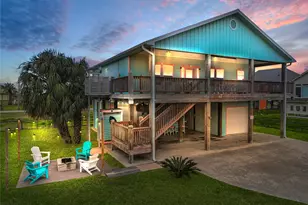 965 Mary Ann, Crystal Beach, TX 77650 - Photo 2