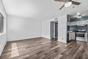 11002 Hammerly Blvd, Houston, TX 77043 - Photo 10