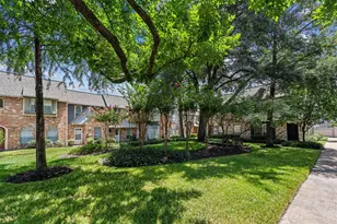 11002 Hammerly Blvd, Houston, TX 77043 - Photo 20