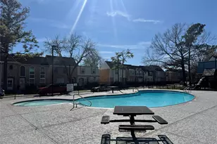 11002 Hammerly Blvd, Houston, TX 77043 - Photo 22