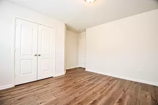 10909 Panther Ct SW, Houston, TX 77099 - Photo 26