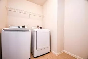 10909 Panther Ct SW, Houston, TX 77099 - Photo 32