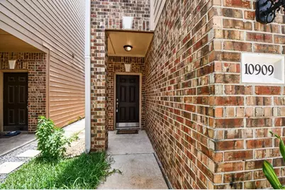 10909 Panther Court SW, Houston, TX 77099 - Photo 4