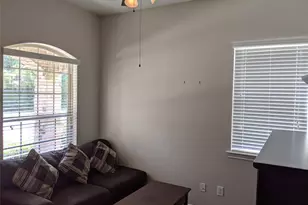114 N Heritage Mill Cir, Tomball, TX 77375 - Photo 2