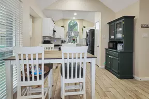 5622 Lycomb Dr, Houston, TX 77053 - Photo 6