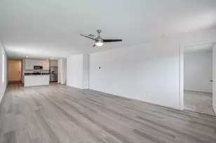 4804 Peanut Butter and Jelly Dr, Houston, TX 77048 - Photo 8