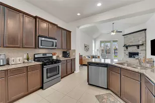 605 Chesterfield Ln, League City, TX 77573 - Photo 20