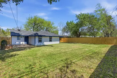 5962 Ridgeway Drive, Houston, TX 77033 - Photo 2