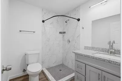 5962 Ridgeway Drive, Houston, TX 77033 - Photo 12