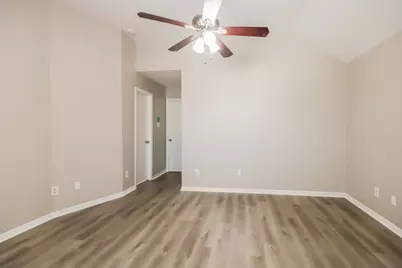 1402 Baychester Lane, Houston, TX 77073 - Photo 10