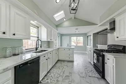 12330 San Lucia River Drive, Houston, TX 77050 - Photo 14