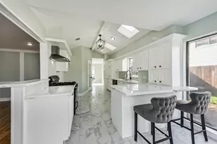 12330 San Lucia River Dr, Houston, TX 77050 - Photo 10