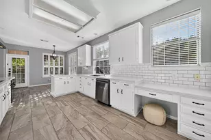 7406 Greatwood Grove Dr, Sugar Land, TX 77479 - Photo 14