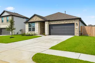 1112 Independence Ave, Bay City, TX 77414 - Photo 2