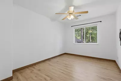 97 N Hollylaurel Circle, The Woodlands, TX 77382 - Photo 30
