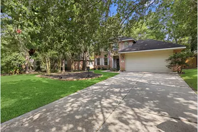 97 N Hollylaurel Circle, The Woodlands, TX 77382 - Photo 12