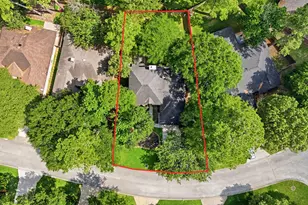 97 N Holly Laurel Cir, The Woodlands, TX 77382 - Photo 38