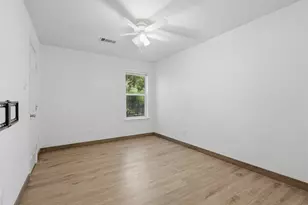 97 N Holly Laurel Cir, The Woodlands, TX 77382 - Photo 28