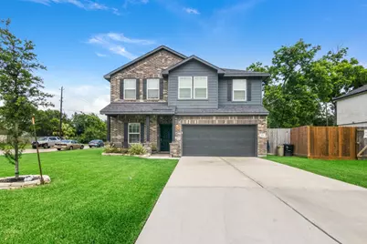 501 S 4th Street, La Porte, TX 77571 - Photo 1