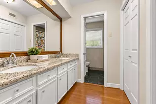 3641 Deal St, Houston, TX 77025 - Photo 32