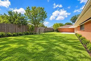 3641 Deal St, Houston, TX 77025 - Photo 44
