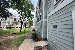 1253 W 17th St, Houston, TX 77008 - Photo 2