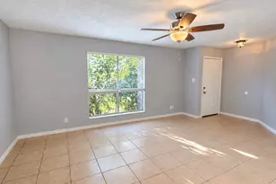 16961 Mockingbird Ct, Conroe, TX 77385 - Photo 6