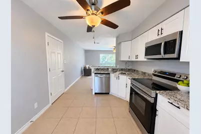 16961 Mockingbird Court, Conroe, TX 77385 - Photo 12