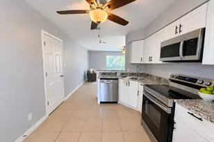 16961 Mockingbird Ct, Conroe, TX 77385 - Photo 12