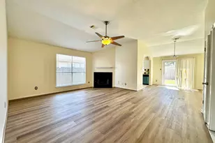 15503 Town Green Dr, Houston, TX 77083 - Photo 2