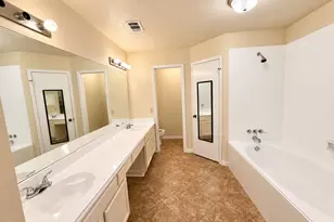 12175 Swords Creek Rd, Houston, TX 77067 - Photo 14
