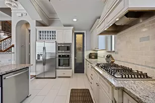 328 Bomar St, Houston, TX 77006 - Photo 16