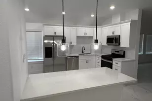 5224 Kendall Glen Ct, Rosharon, TX 77583 - Photo 4