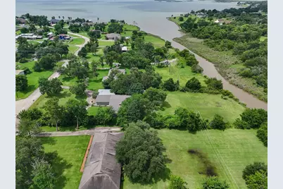 182 N Burnett Drive, Baytown, TX 77520 - Photo 44