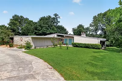 182 N Burnett Drive, Baytown, TX 77520 - Photo 1