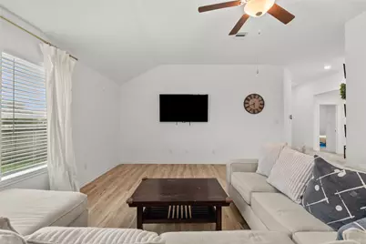 4331 Oakdale Mist Drive, Dickinson, TX 77539 - Photo 8