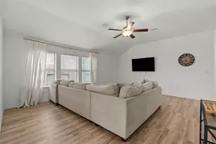 4331 Oakdale Mist Dr, Dickinson, TX 77539 - Photo 6
