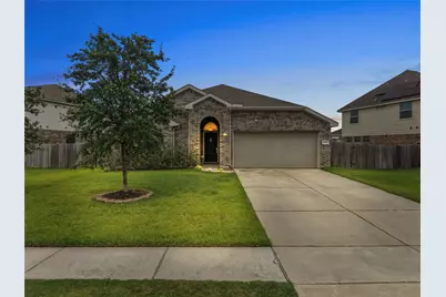 4331 Oakdale Mist Drive, Dickinson, TX 77539 - Photo 1