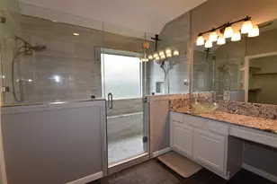 122 Kentwood Ridge Ct, Sugar Land, TX 77479 - Photo 10