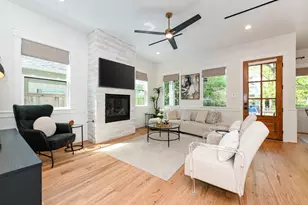 1512 Ashland St, Houston, TX 77008 - Photo 4