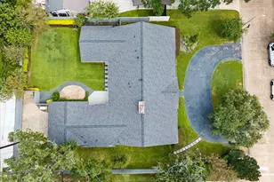 5698 Bayou Glen Rd, Houston, TX 77056 - Photo 36